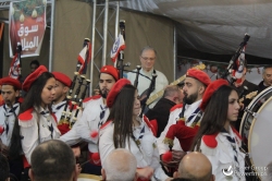 Christmas tree lightning 2018 - 03