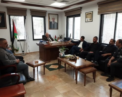 استقبل رئيس بلدية بيت جالا وفداً من مجلس قروي أرطاس